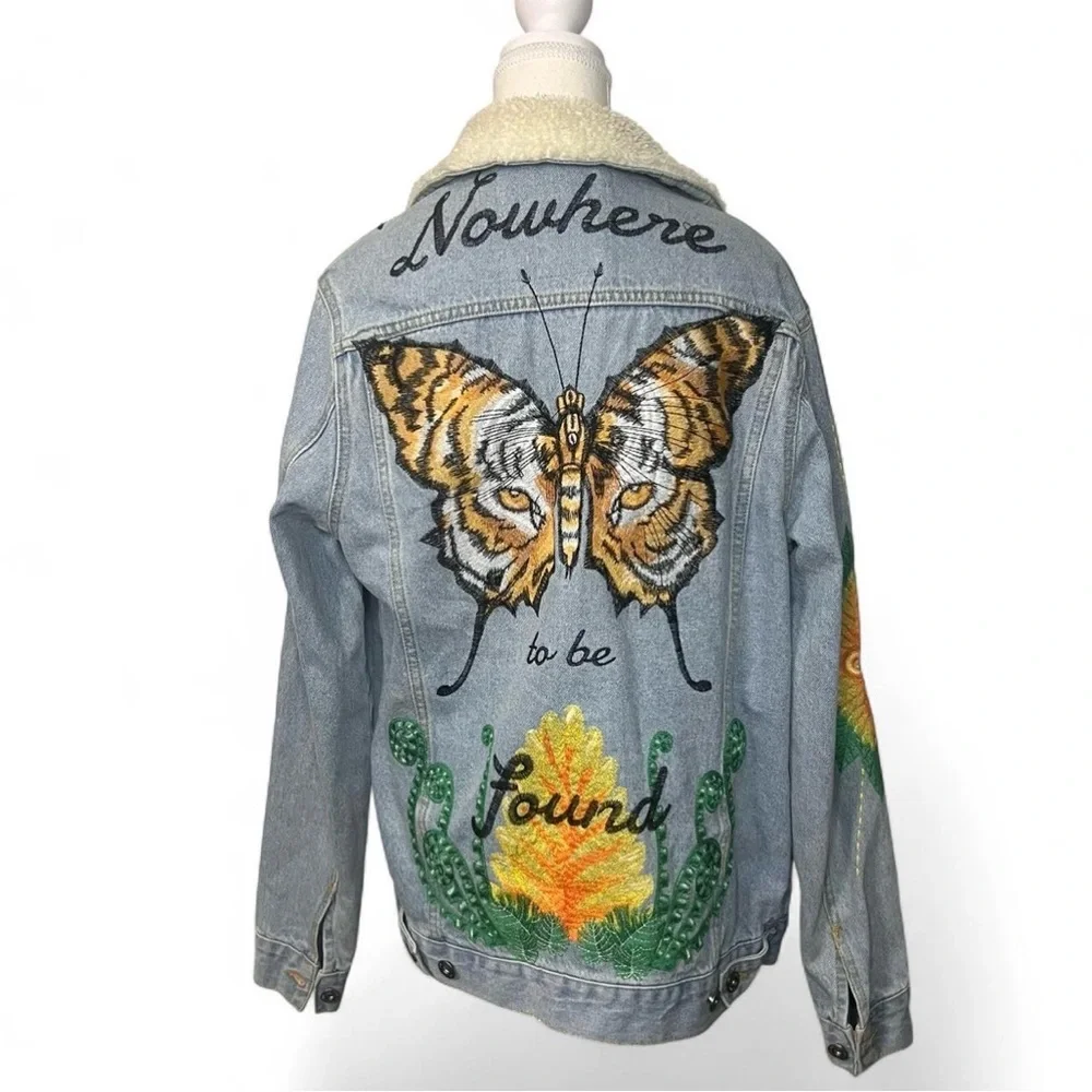 ZARA Man“Nowhere to be found” Tiger Butterfly Embroidered Denim Jacket RARE Sz S